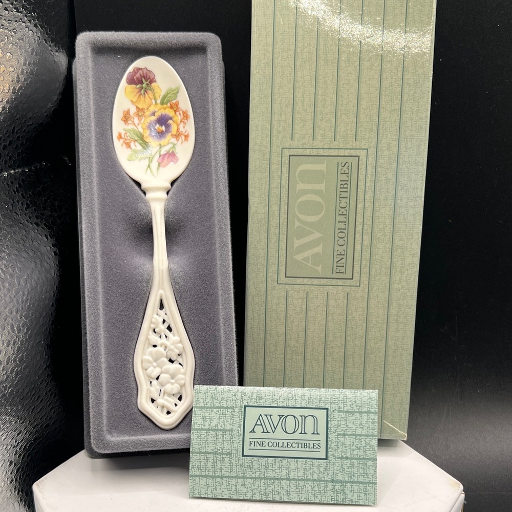 1989 Avon Fine Collectibles Porcelain Spoon